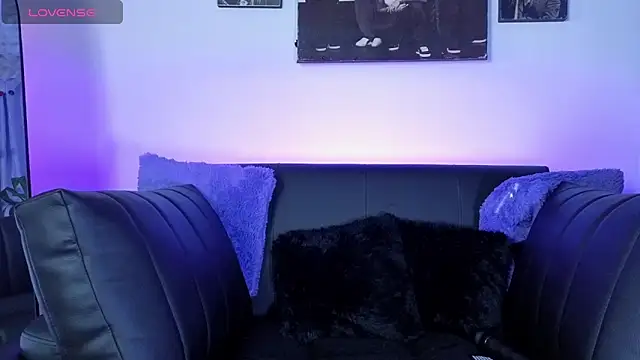 Alisson Wynter online show from 04/07/26, 03:18