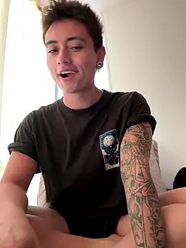 Chriss gomez2 online show from 09/28/25, 10:37