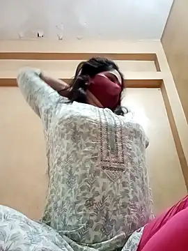 Magical Girl- online show from 02/11/25, 06:51