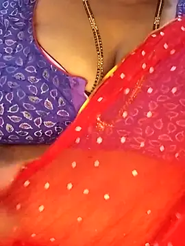 Sexy Radhikaa online show from 11/25/25, 04:45