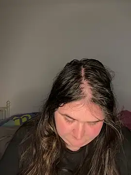 hotiee online show from 04/13/26, 05:07