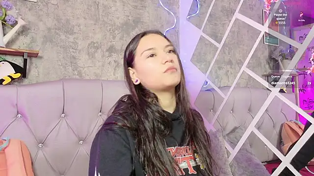 Megan sophia2 online show from 11/28/25, 01:03