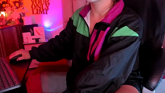 natacha  black  online show from 02/23/25, 04:02