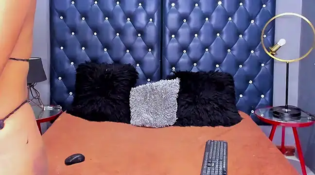Snapshot of NovaMicheel chatting on 02/28/25, 11:25 NovaMicheel online show from 02/28/25, 11:25