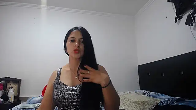 Snapshot of princehermosa44 chatting on 05/17/26, 07:54 princehermosa44 online show from 05/17/26, 07:54