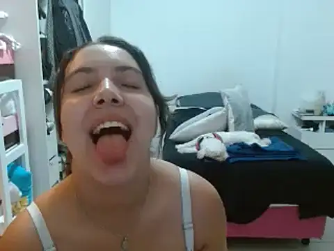 Snapshot of xBubblyBarbiexx chatting on 01/28/25, 02:11 xBubblyBarbiexx online show from 01/28/25, 02:11