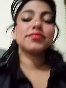 Naomy veracruz  online show from 11/15/25, 12:13