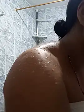 Naomy veracruz  online show from 11/24/25, 11:10