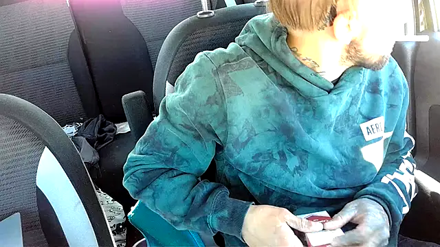 Snapshot of Fuckboy4public chatting on 10/05/25, 07:23 Fuckboy4public online show from 10/05/25, 07:23