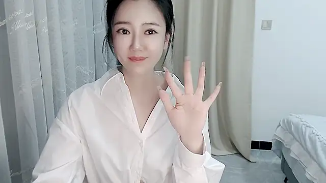 zoe-keke online show from 03/01/25, 10:24