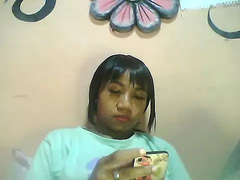 Snapshot of Fariana01 chatting on 12/06/24, 06:26 Fariana01 online show from 12/06/24, 06:26