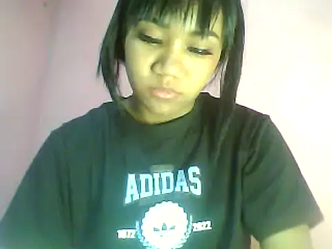 Snapshot of Fariana01 chatting on 12/08/24, 03:10 Fariana01 online show from 12/08/24, 03:10