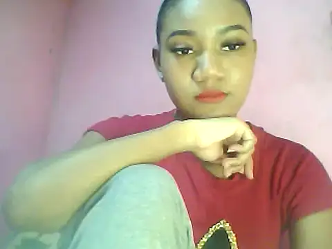 Snapshot of Fariana01 chatting on 12/15/24, 10:26 Fariana01 online show from 12/15/24, 10:26