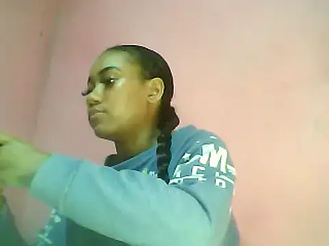 Snapshot of Fariana01 chatting on 12/28/24, 10:55 Fariana01 online show from 12/28/24, 10:55