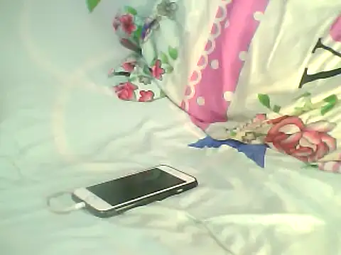 Snapshot of Fariana01 chatting on 12/30/24, 02:53 Fariana01 online show from 12/30/24, 02:53