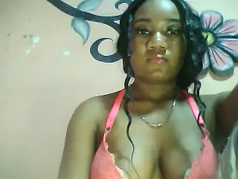 Snapshot of Fariana01 chatting on 01/07/25, 01:17 Fariana01 online show from 01/07/25, 01:17