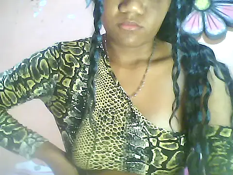 Snapshot of Fariana01 chatting on 01/18/25, 01:30 Fariana01 online show from 01/18/25, 01:30