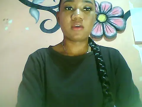 Snapshot of Fariana01 chatting on 02/07/25, 02:50 Fariana01 online show from 02/07/25, 02:50