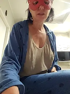 Vagabondainnamorata online show from 10/31/25, 04:02