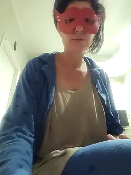 Vagabondainnamorata online show from 12/21/25, 03:57