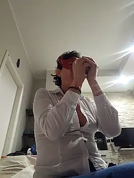 Vagabondainnamorata online show from 03/21/26, 04:17