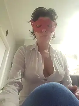 Vagabondainnamorata online show from 04/06/26, 03:48