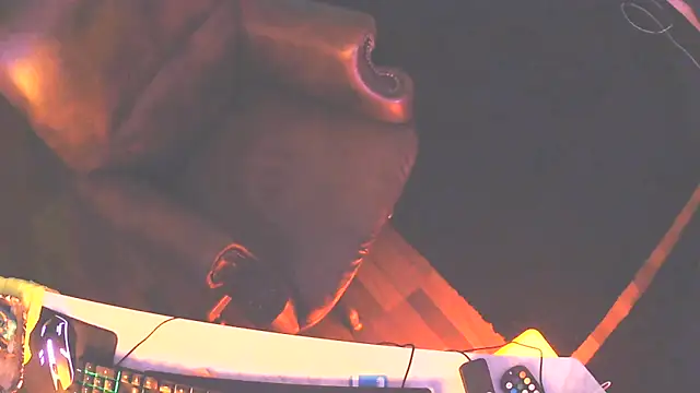 Snapshot of Bignc chatting on 09/30/25, 05:07 Bignc online show from 09/30/25, 05:07