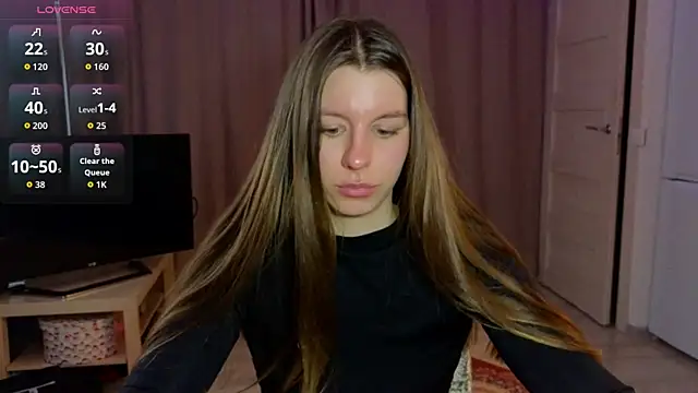 Snapshot of juicy_mystery chatting on 04/17/26, 01:36 juicy mystery online show from 04/17/26, 01:36