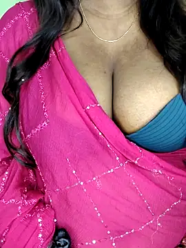Snapshot of TANIYA-98 chatting on 05/08/26, 05:07 TANIYA-98 online show from 05/08/26, 05:07