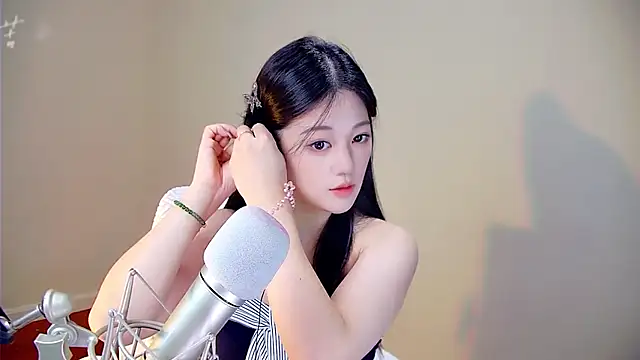 Snapshot of memeda chatting on 10/24/25, 03:08 memeda online show from 10/24/25, 03:08