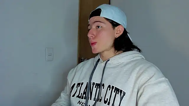 AngelBennet  online show from 11/18/25, 01:11