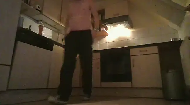 Snapshot of nacktchiller1076 chatting on 12/24/24, 10:17 nacktchiller1076 online show from 12/24/24, 10:17