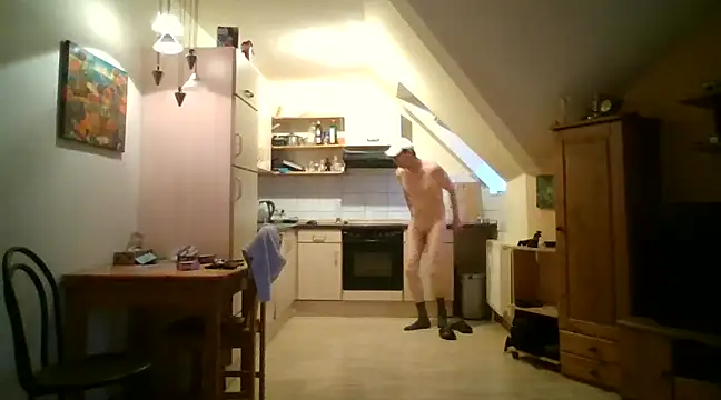 Snapshot of nacktchiller1076 chatting on 02/06/25, 07:13 nacktchiller1076 online show from 02/06/25, 07:13