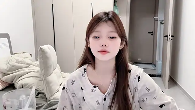 yangyang-1115 online show from 10/01/25, 04:51