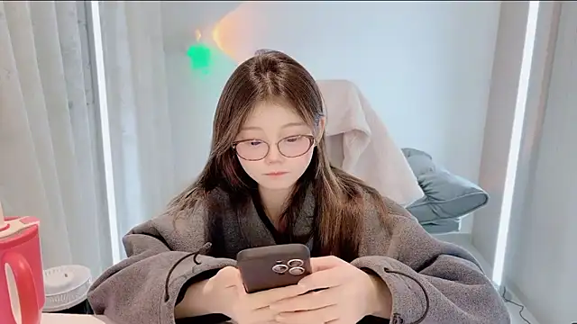 yangyang-1115 online show from 11/28/25, 03:58