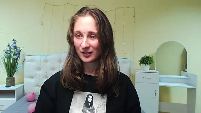 MichelLeee online show from 01/28/25, 03:25