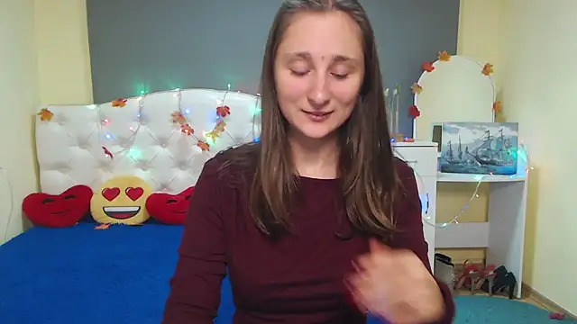 MichelLeee online show from 11/17/25, 12:11