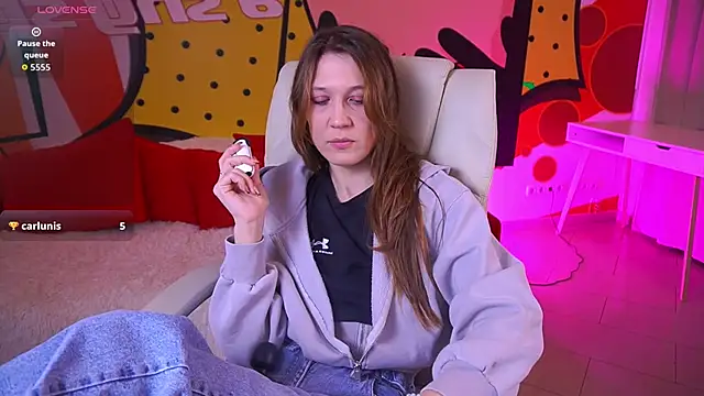 DreamyLinaa online show from 03/30/26, 07:37