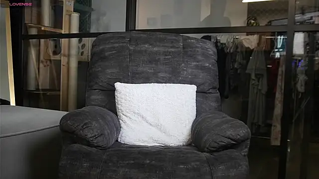 DimitriSullivan  online show from 02/02/25, 03:10