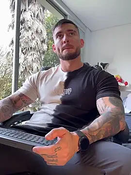 DimitriSullivan  online show from 04/07/26, 03:01