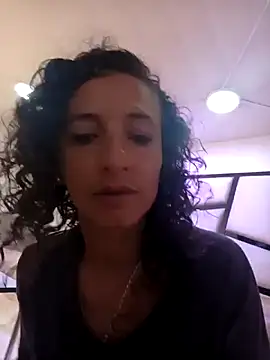 AriannaRussell  online show from 05/12/26, 12:46