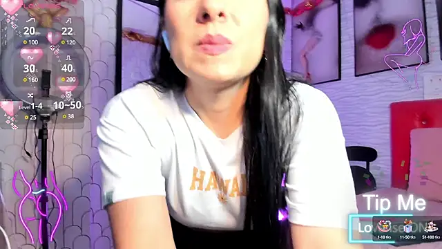 Snapshot of Ella_Rousse chatting on 01/15/25, 03:50 Ella Rousse online show from 01/15/25, 03:50