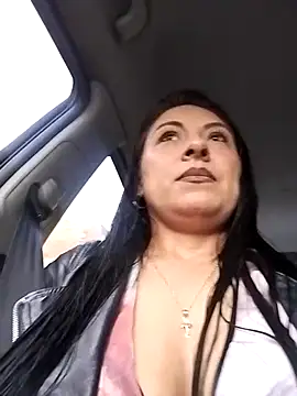 Snapshot of Ella_Rousse chatting on 03/15/25, 11:19 Ella Rousse online show from 03/15/25, 11:19