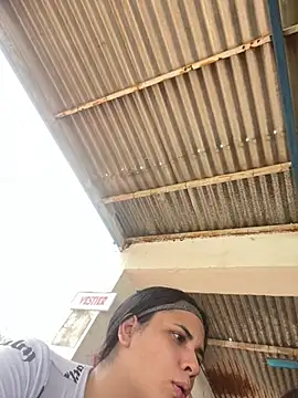 Leyna Kenet online show from 04/13/26, 07:08