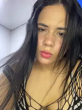 Leyna Kenet online show from 04/18/26, 09:37