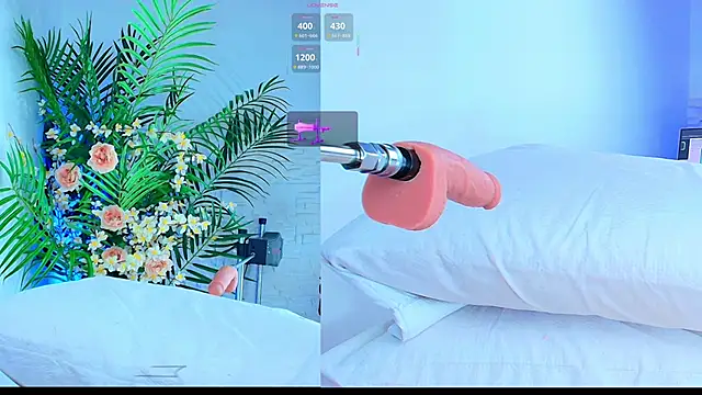 Snapshot of Kinky__Karo chatting on 10/12/25, 01:37 Kinky  Karo online show from 10/12/25, 01:37