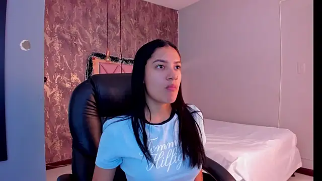 SKYLERWHIITEE online show from 12/28/24, 02:54