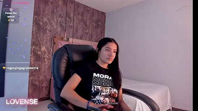 SKYLERWHIITEE online show from 02/05/25, 05:41