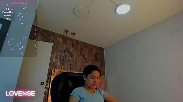 SKYLERWHIITEE online show from 02/10/25, 03:24