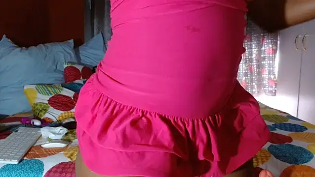 Snapshot of Wildblack22 chatting on 01/05/25, 05:30 Wildblack22 online show from 01/05/25, 05:30